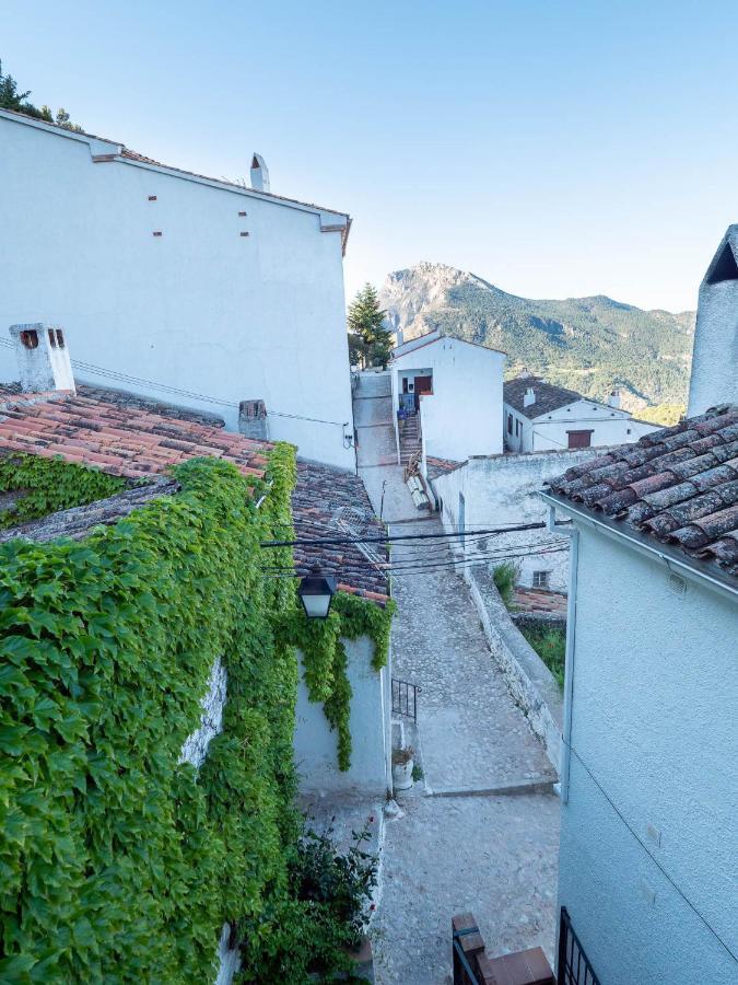 Alojamientos Messia De Leiva Segura de la Sierra Luaran gambar